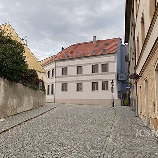 Prodej bytu 2+kk 70 m&sup2; Písek