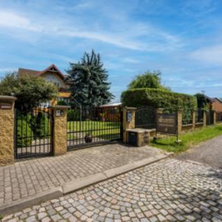 Prodej rodinného domu 474 m² Uherské Hradiště Rybárny, V Zahradách