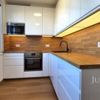 Pronájem bytu 3+1 64 m² Písek