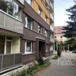 Pronájem bytu 2+1 60 m² Děčín I-, Pohraniční