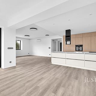 Pronájem bytu 4+kk 133 m&sup2; Praha