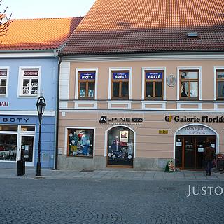 Pronájem obchodu 75 m² Písek, Havlíčkovo nám.