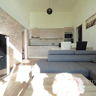 Pronájem bytu 4+kk 87 m² Písek, Pražská