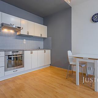 Pronájem bytu 2+kk 44 m² Hostivice, Za Mlýnem