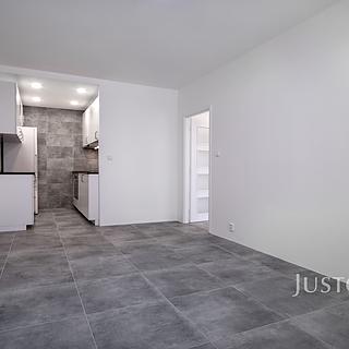 Pronájem bytu 2+kk 43 m&sup2; Praha