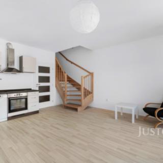 Pronájem bytu 4+kk 71 m² Brno
