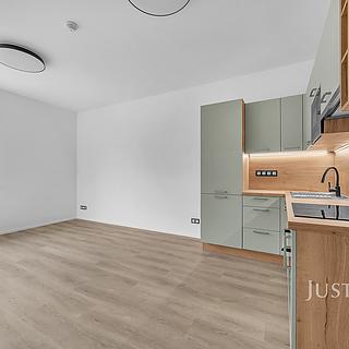 Pronájem bytu 2+kk 46 m&sup2; Praha
