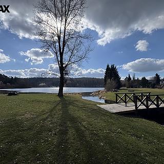 Prodej stavební parcely 1046 m&sup2; Jevany