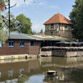 Prodej restaurace 400 m² Průhonice