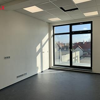 Pronájem ostatního komerčního prostoru 49 m² Praha Horní Počernice, Náchodská