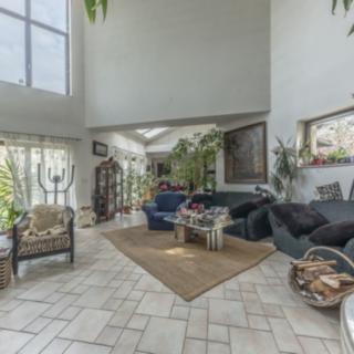 Prodej rodinného domu 309 m² Jesenice