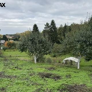 Prodej zahrady 782 m² Praha Královice