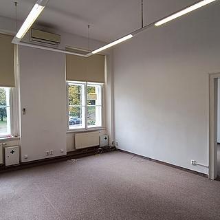 Pronájem kanceláře 58 m² Praha Smíchov, Holečkova