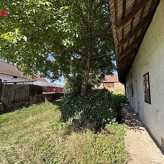 Prodej stavební parcely 2 225 m² Losiná