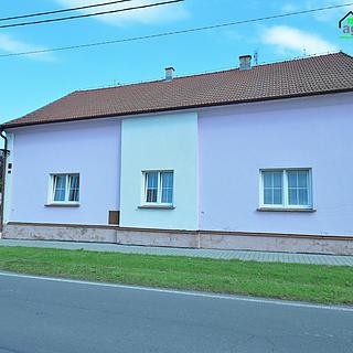 Prodej rodinného domu 120 m² Vstiš