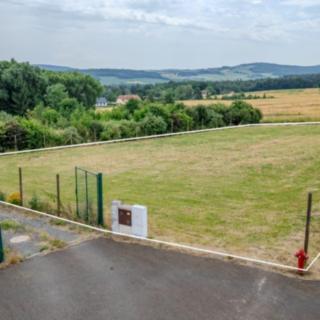 Prodej stavební parcely 1 484 m² Únětice