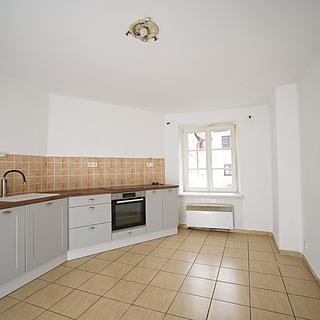 Prodej bytu 2+1 82 m² Jihlava, Kosmákova