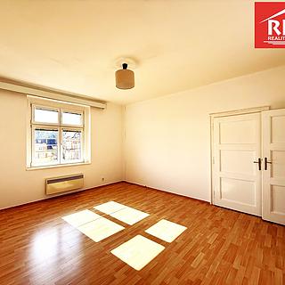 Prodej bytu 2+1 70 m² Mariánské Lázně, Lužická