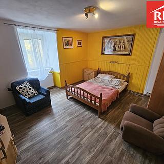 Prodej bytu 1+1 36 m² Mariánské Lázně, Hlavní třída