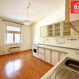 Prodej bytu 2+1 70 m² Mariánské Lázně, Lužická
