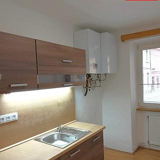 Pronájem bytu 1+1 36 m² Cheb
