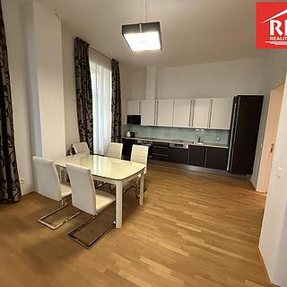 Prodej bytu 2+kk 70 m² Mariánské Lázně, Masarykova
