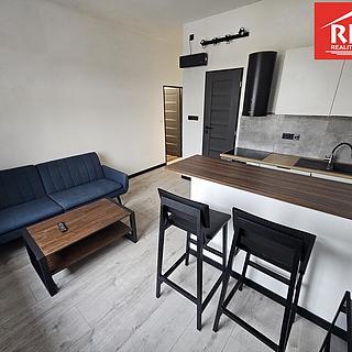 Pronájem bytu 2+kk 38 m² Mariánské Lázně, Husova
