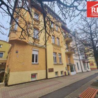 Pronájem obchodu 13 m² Mariánské Lázně, Hlavní třída
