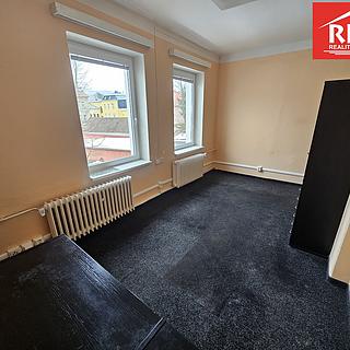 Pronájem kanceláře 16 m² Mariánské Lázně, Nádražní náměstí