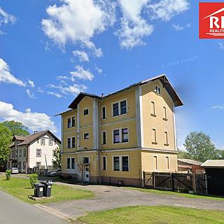 Pronájem bytu 2+1 42 m² Cheb Tršnice