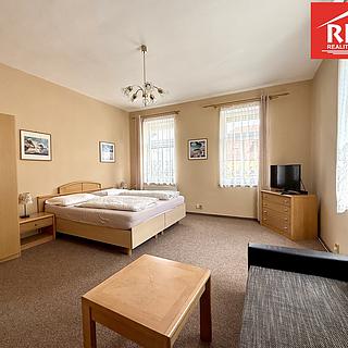 Pronájem bytu 1+kk a garsoniéry 40 m² Mariánské Lázně Úšovice, Plzeňská