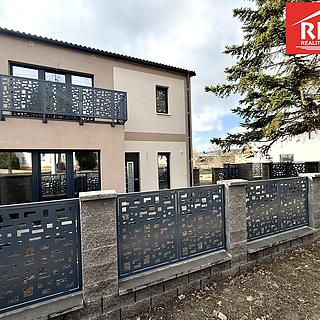 Prodej rodinného domu 200 m² Velká Hleďsebe Klimentov