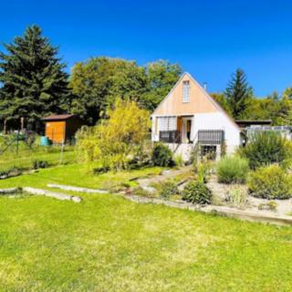Prodej chaty 40 m² Kladno, V. Kratochvíla
