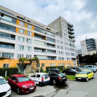 Pronájem bytu 3+kk 68 m² Praha