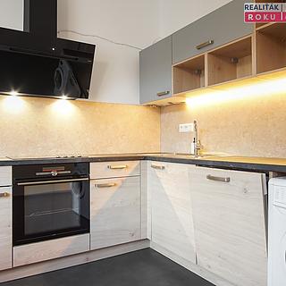 Pronájem bytu 1+1 42 m&sup2; Brno