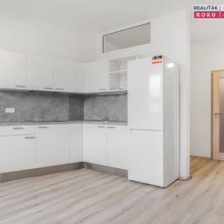 Pronájem bytu 1+kk, garsoniery 32 m² Brno