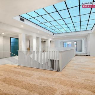 Pronájem obchodu 325 m² Brno