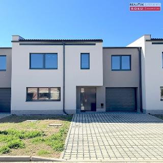 Prodej rodinného domu 186 m² Ostrovačice