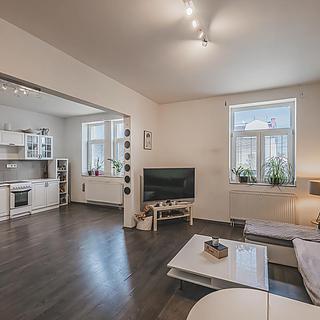 Pronájem bytu 3+kk 75 m² Hradec Králové