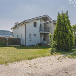 Prodej rodinného domu 192 m² Hradec Králové