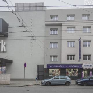 Pronájem bytu 2+kk 45 m² Hradec Králové Pražské Předměstí, Puškinova