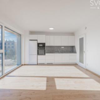 Pronájem bytu 4+kk 89 m² Hradec Králové Kukleny, Pražská třída