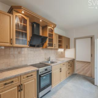 Pronájem bytu 3+1 90 m² Hradec Králové