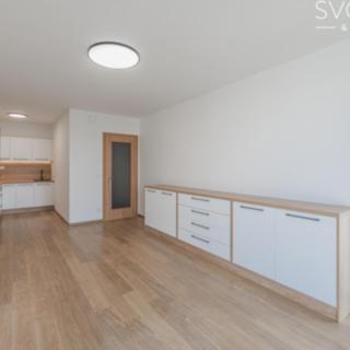 Pronájem bytu 2+kk 56 m² Hradec Králové
