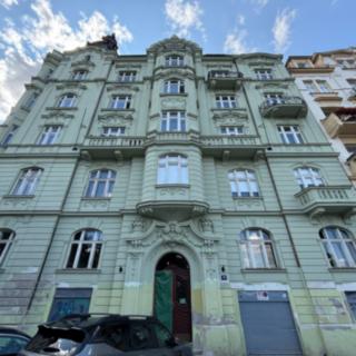 Pronájem bytu 2+kk 136 m² Praha