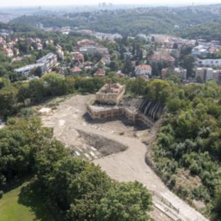 Prodej stavební parcely 6 434 m² Praha Smíchov, U Klikovky