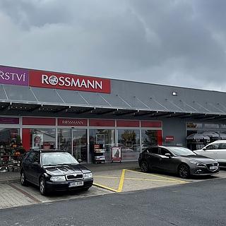 Prodej obchodu 3061 m&sup2; Kostelec nad Černými lesy