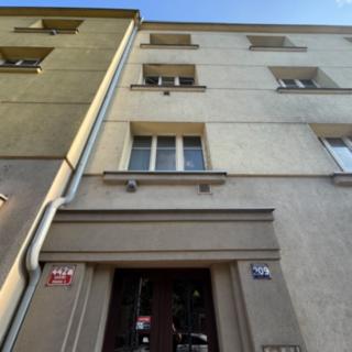 Pronájem bytu 2+kk 57 m² Praha