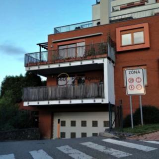 Pronájem parkovacího místa 13 m² Praha Smíchov, Smrčinská