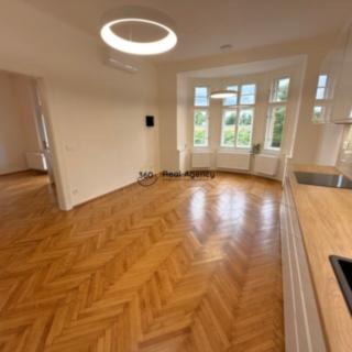 Pronájem bytu 4+kk 122 m² Praha Vinohrady, Slezská